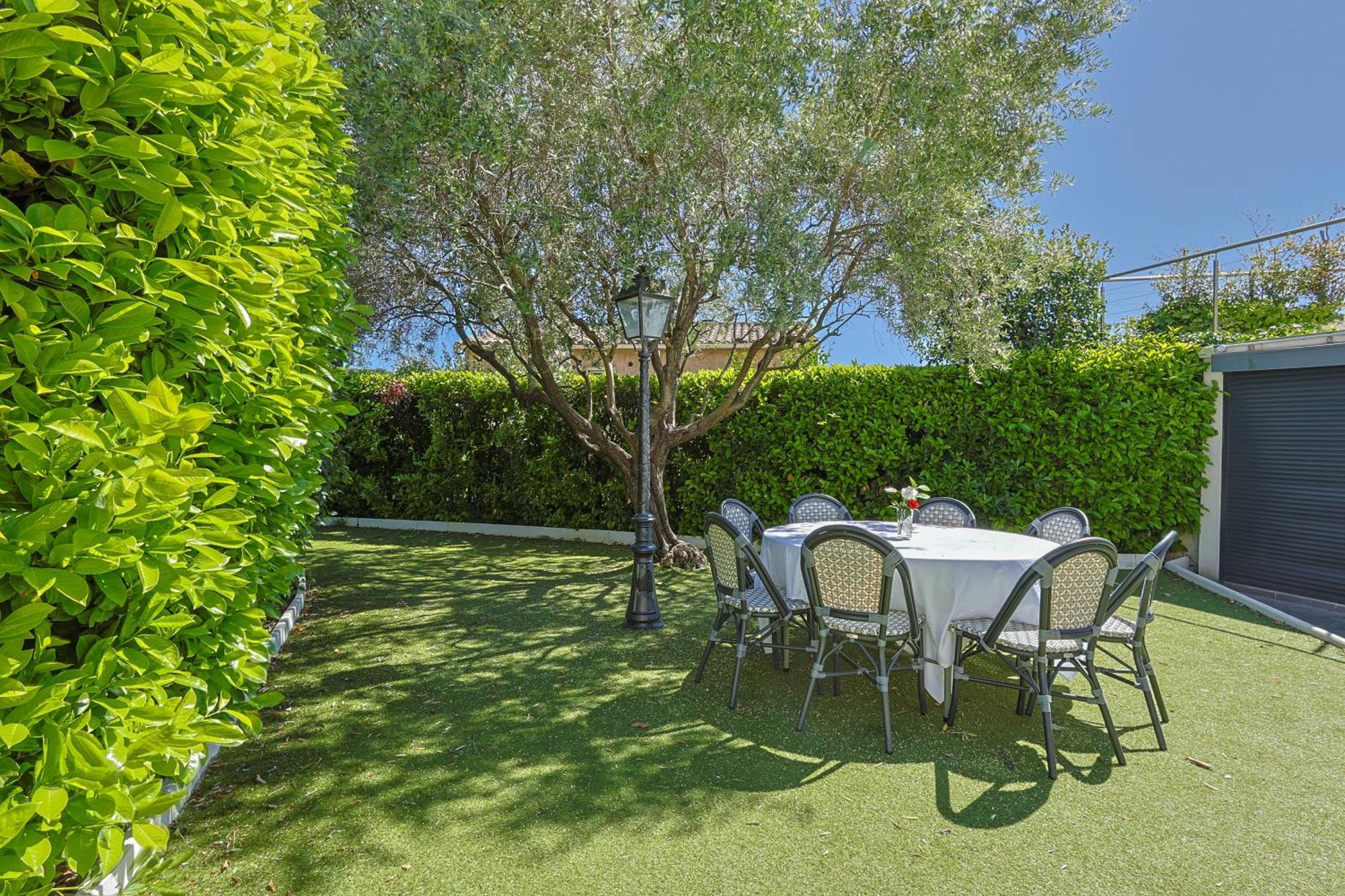 Hotel & Restaurant Perla Riviera Villeneuve-Loubet Zewnętrze zdjęcie